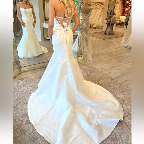 Martina Liana Satin Trumpet/Mermaid Wedding Dress with Detachable Bow - Picture 1 of 8